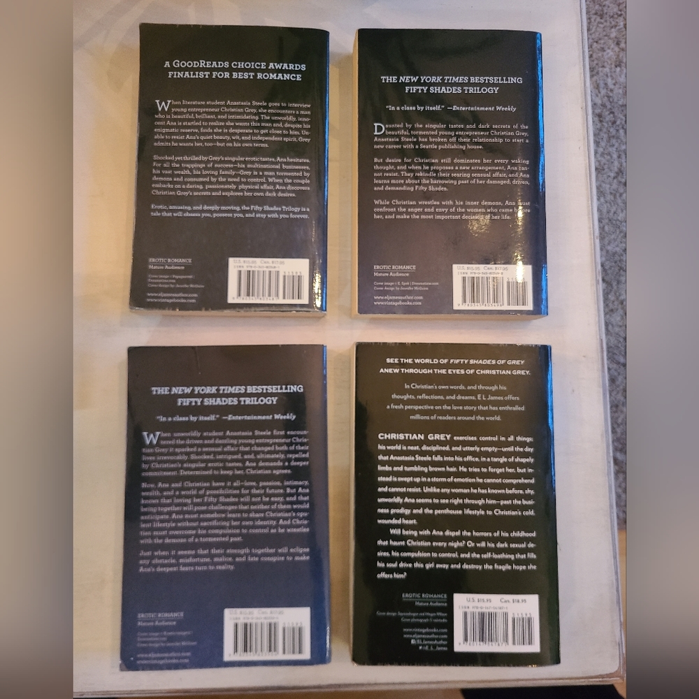 Fifty Shades of Grey paperback collection - Picture 3 of 3